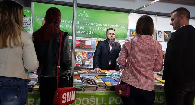 IKC Podgorica besplatno dijeli Kurane i islamske knjige u Podgorici!!!