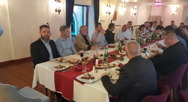 Direktor kompanije Montenegro's ONE g-din Huseyin Oguz Eken organizovao iftar u restoranu Byblos