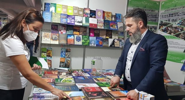 IKC-PODGORICA PONOVO NAJUSPJEŠNIJI NA 15 MEĐUNARODNOM SAJMU KNJIGA I OBRAZOVANJA U PODGORICI (102 fotografije)