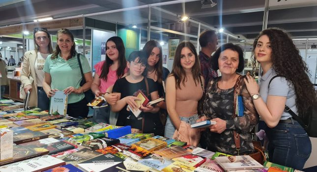IKC-PODGORICA PONOVO NAJUSPJEŠNIJI NA ŠESNAESTOM MEĐUNARODNOM SAJMU KNJIGA I OBRAZOVANJA U PODGORICI (210 FOTOGRAFIJA)