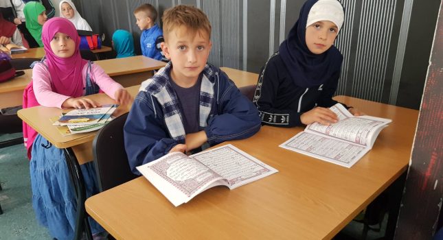 Donacija eksluzivne štampe Kur`ana za najmlađe učače Škole Kur`ana u Sjenici