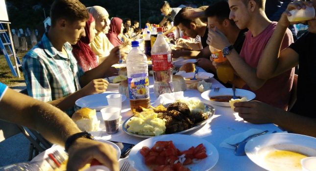 Poklon knjige za najvredniji džemat u Crnoj Gori-džamije Klezna MIZ -Ulcinj (FOTO)