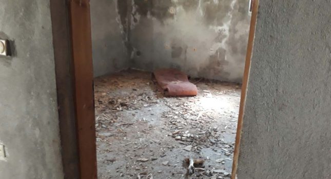 Suze radosnice na licima majke Sadete i ćerkice Indire. IKC Podgorica