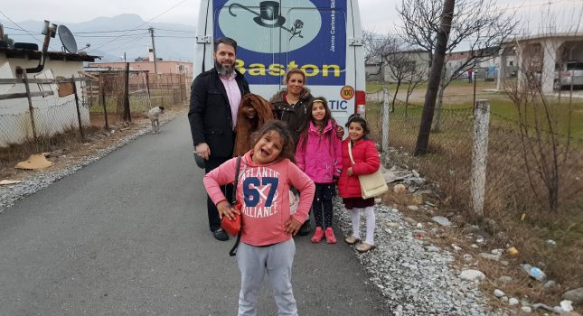 Nesvakidašnja sadaka na vratima siromaha