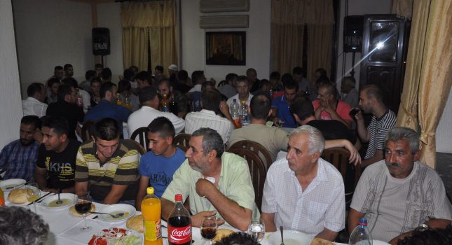 IKC Podgorica upriličio veliku iftarsku sofru, predavanje prof.Elvedina Pezića i podjeli islamskih knjiga