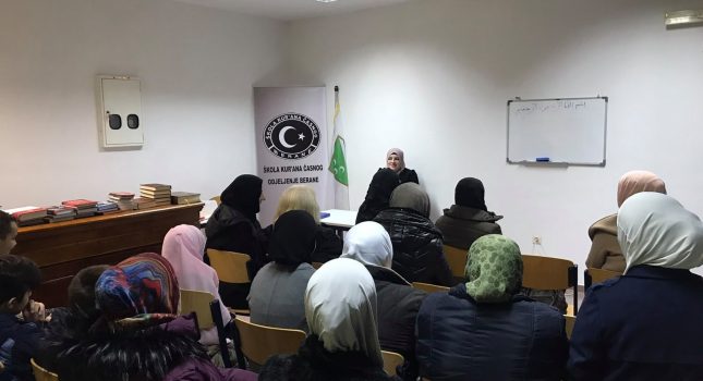 Donacija 56 naslova knjiga za biblioteku Škole Kur`ana časnog u Beranama