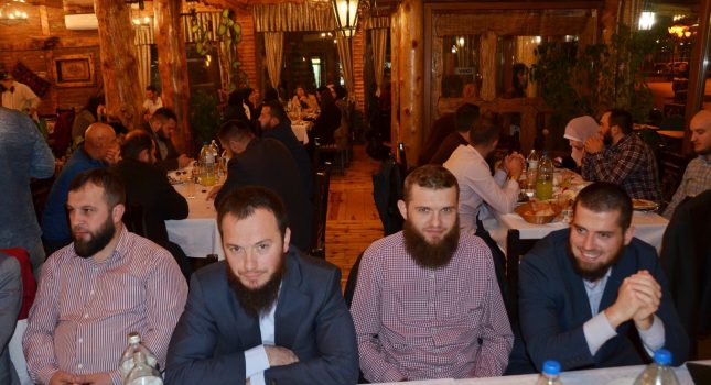 Predsjednik IKC Podgorica na iftaru Škole Kur'ana Časnog u Novom pazaru