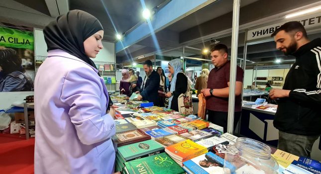 IKC-PODGORICA PONOVO NAJUSPJEŠNIJI NA ŠESNAESTOM MEĐUNARODNOM SAJMU KNJIGA I OBRAZOVANJA U PODGORICI (210 FOTOGRAFIJA)