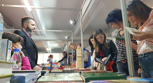 IKC Podgorica besplatno dijeli Kurane i islamske knjige u Podgorici!!!