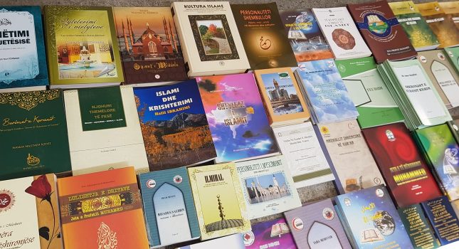 IKC Podgorica donirao knjige centralnoj biblioteci Marin Berleti u Skadru
