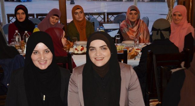 Predsjednik IKC Podgorica na iftaru Škole Kur'ana Časnog u Novom pazaru