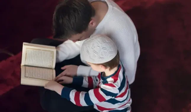 “Allah ti je poklonio i povjerio sina, a ti nisi uspio od njega načiniti čovjeka, a kamoli dobrog vjernika”