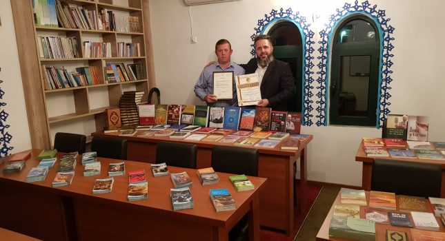76 naslova vjerskih knjiga za naj-plodonosniju džamiju Klezna u Ulcinju