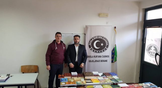 Donacija 56 naslova knjiga za biblioteku Škole Kur`ana časnog u Beranama