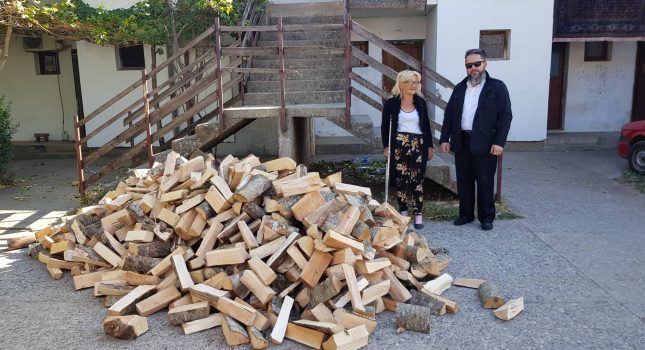 Obezbijeđena drva za Belkizu Koljenović