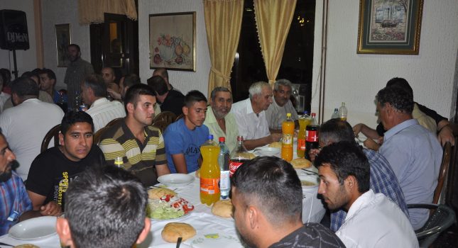 IKC Podgorica upriličio veliku iftarsku sofru, predavanje prof.Elvedina Pezića i podjeli islamskih knjiga