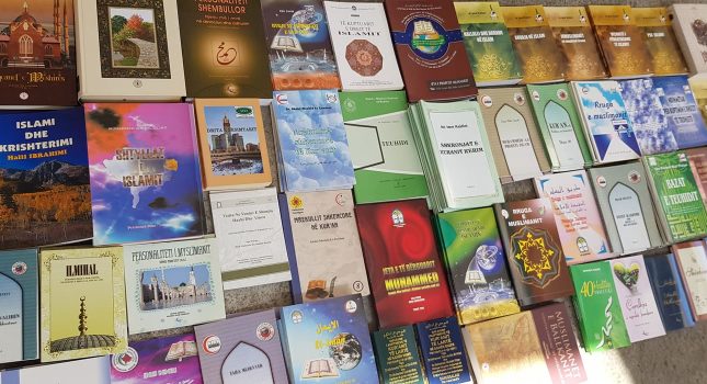IKC Podgorica donirao knjige centralnoj biblioteci Marin Berleti u Skadru