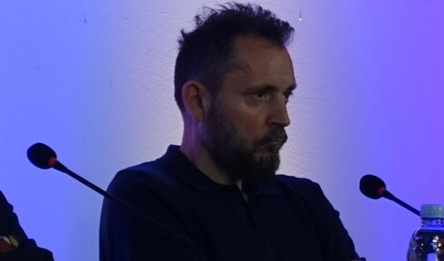 Bursać: Kad crnogorska djeca uče da im je Srbija “rodna zemlja”