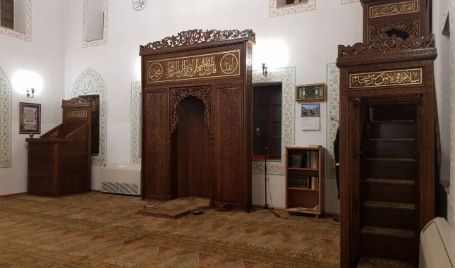 Primitivizam u džamijskom mihrabu!