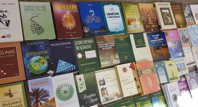 IKC Podgorica donirao knjige centralnoj biblioteci Marin Berleti u Skadru
