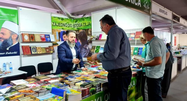 IKC-PODGORICA PONOVO NAJUSPJEŠNIJI NA ŠESNAESTOM MEĐUNARODNOM SAJMU KNJIGA I OBRAZOVANJA U PODGORICI (210 FOTOGRAFIJA)