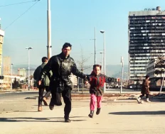 MALI DOĐI NEKI DAN DA PUCAŠ NA SARAJEVO