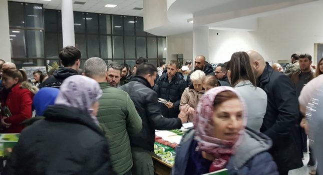 Predavanje prof. Sanina Muse u punoj sali KIC-a Malesija (GALERIJA SLIKA) IKC Podgorica