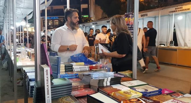 Muftija, Podgorica tužna prije, Podgorica tužna sad i Allah zna do kad