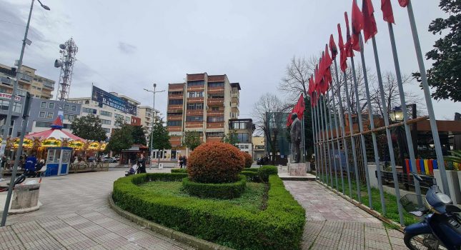 Albanske vlasti u Albaniju poštuju građane muslimane, a u Tuzima ih stravično diskriminišu, a ,,možda,, i mrze?! FOTO