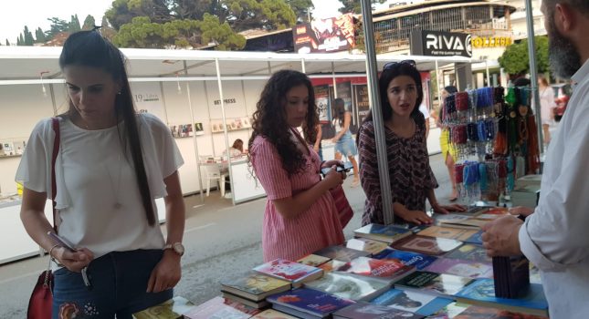 Plodonosan uspjeh IKC Podgorica na 19 Međunarodnom sajmu knjiga u Ulcinju (VIDEO+FOTO)