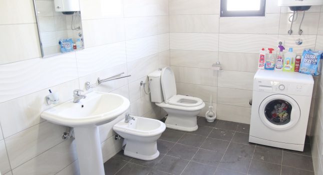 Svečano uručeni ključevi, prelijepo adaptirane kuće porodici Fetić-IKC Podgorica