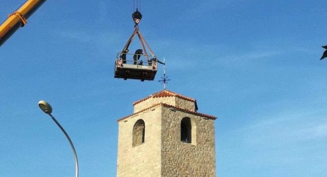 KRST VRAĆEN NA SAHAT KULU. ISLAMSKA ZAJEDNICA: OVAKAV ČIN PODSJEĆA NA “KLEROFAŠIZAM“