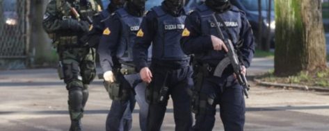 Bursać: Uniformisani obožavaoci zločinca Ratka Mladića opet bi da vršljaju po Potočarima