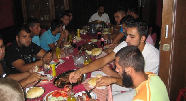 IKC Podgorica organizovao iftar za romski džemat