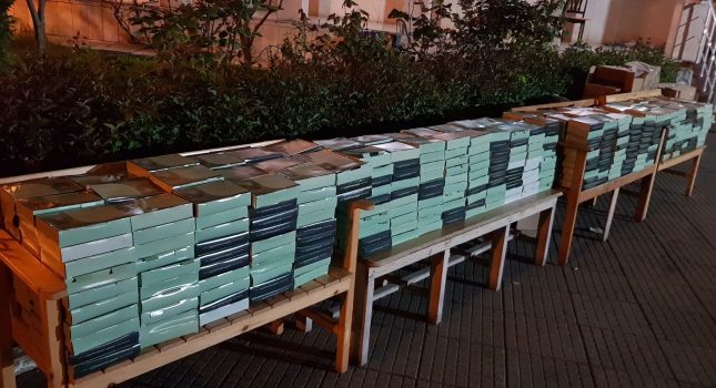 Podijeljeno 2,800 knjiga vjernicima i vjernicama u Skadru-Džamija Paruc