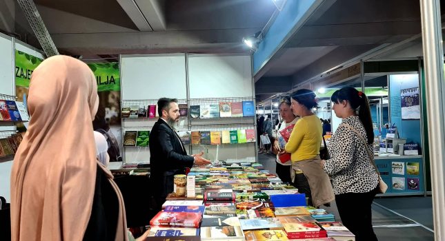 IKC-PODGORICA PONOVO NAJUSPJEŠNIJI NA ŠESNAESTOM MEĐUNARODNOM SAJMU KNJIGA I OBRAZOVANJA U PODGORICI (210 FOTOGRAFIJA)