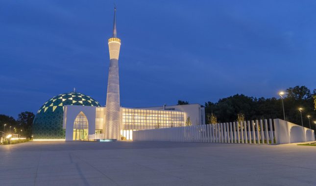 Priča jedne Hrvatice (preko nje se i njen muž musliman vratio islamu)