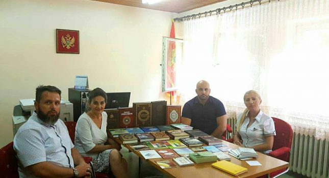 IKC Podgorica donirao 400 raznih knjiga islamske tematike Nacionalnim i svim gradskim bibliotekama u Crnoj Gori