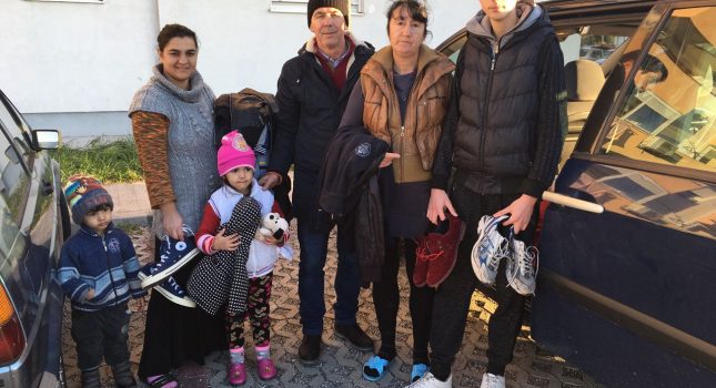 Podijeljena garderoba najsiromašnijem stanovništvu u Podgorici-IKC Podgorica