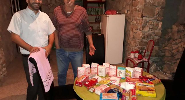 Podijeljeno 1600 kg prehrambrenih namjernica i hemije socijalno ugrozenim porodicama