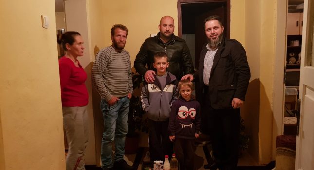 Osnovna hrana pred vratima dvedeset siromaha