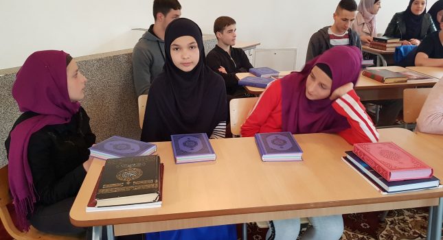 Donacija eksluzivnih izdanja Kur`ana najbrojnijem mektebu ne teritoriji cijele države Srbije