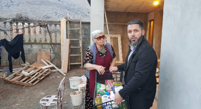 IKC Podgorica donirao pakete osnovnih namjernica za život socijalno ugroženim porodicama