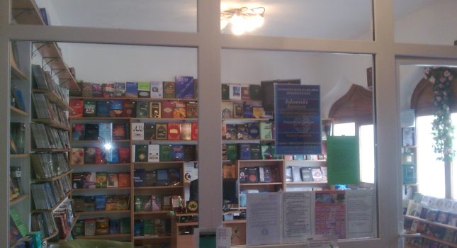 Uspješna realizacija islamske knjižare u džamiji na Karabuškom polju IKC Podgorica