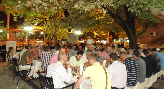 IKC Podgorica uz iftarsku sofru priredio predavanje uvaženih prof.Mrkonjića, Kadrića i Hećimovića