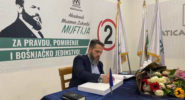 Muftija, Podgorica tužna prije, Podgorica tužna sad i Allah zna do kad