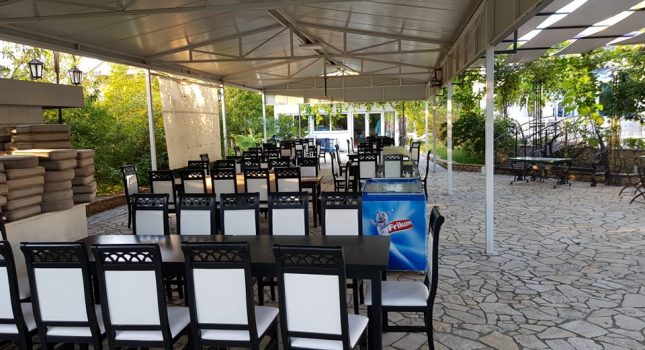 ,,Jedinstvenom,, Halal restoranu IDEA donirano preko 76 naslova raznih knjiga