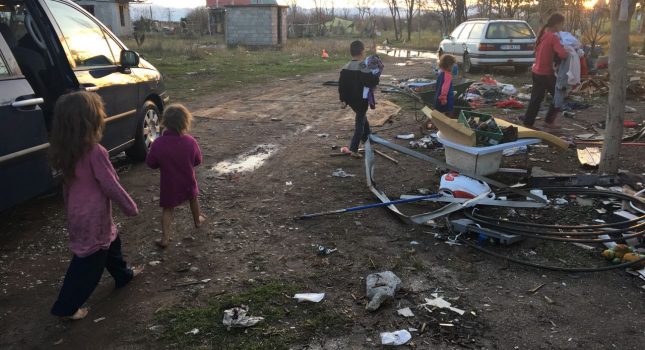 Podijeljena garderoba najsiromašnijem stanovništvu u Podgorici-IKC Podgorica