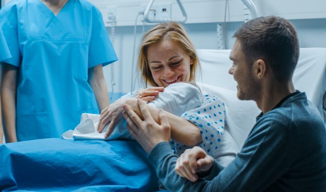 Nafaka novorođenčeta je obilna: “Mi i vas i njih hranimo…”