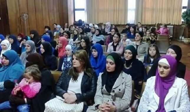 Donacija Kur'ana „NVO-EN-NISA Bijelo Polje“ IKC Podgorica